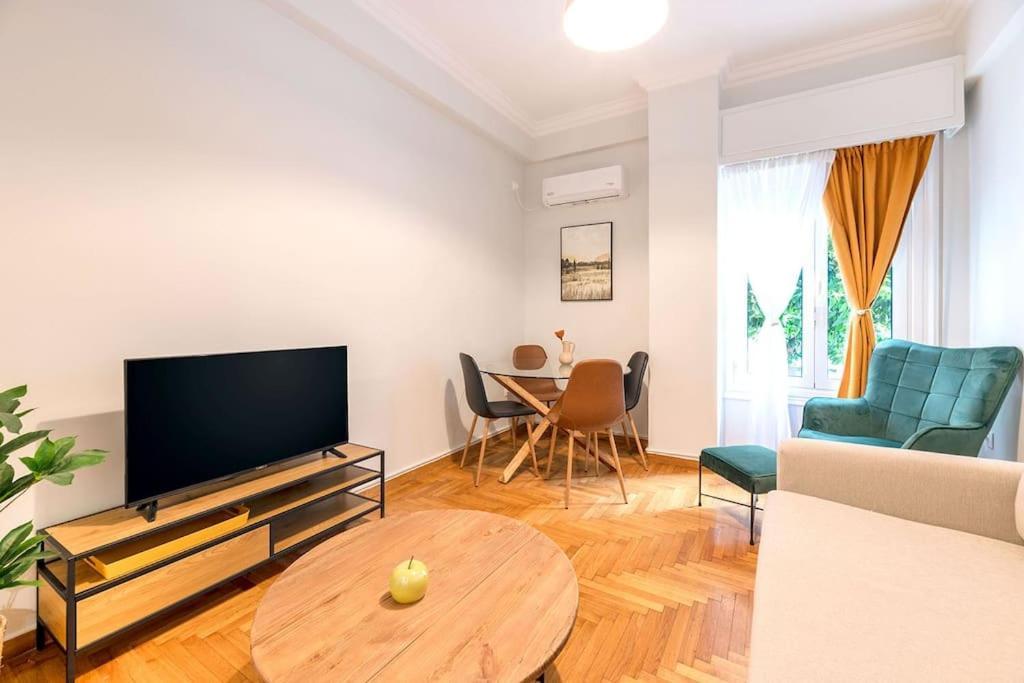 Apartment Boutique35 Luxury Apartment, Athens, Acropolis *