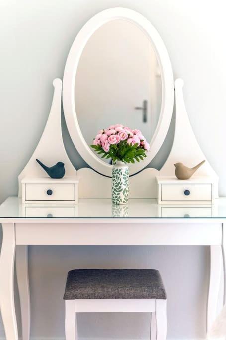 Apartamento Boutique35 Luxury Apartment, Athens, Acropolis *